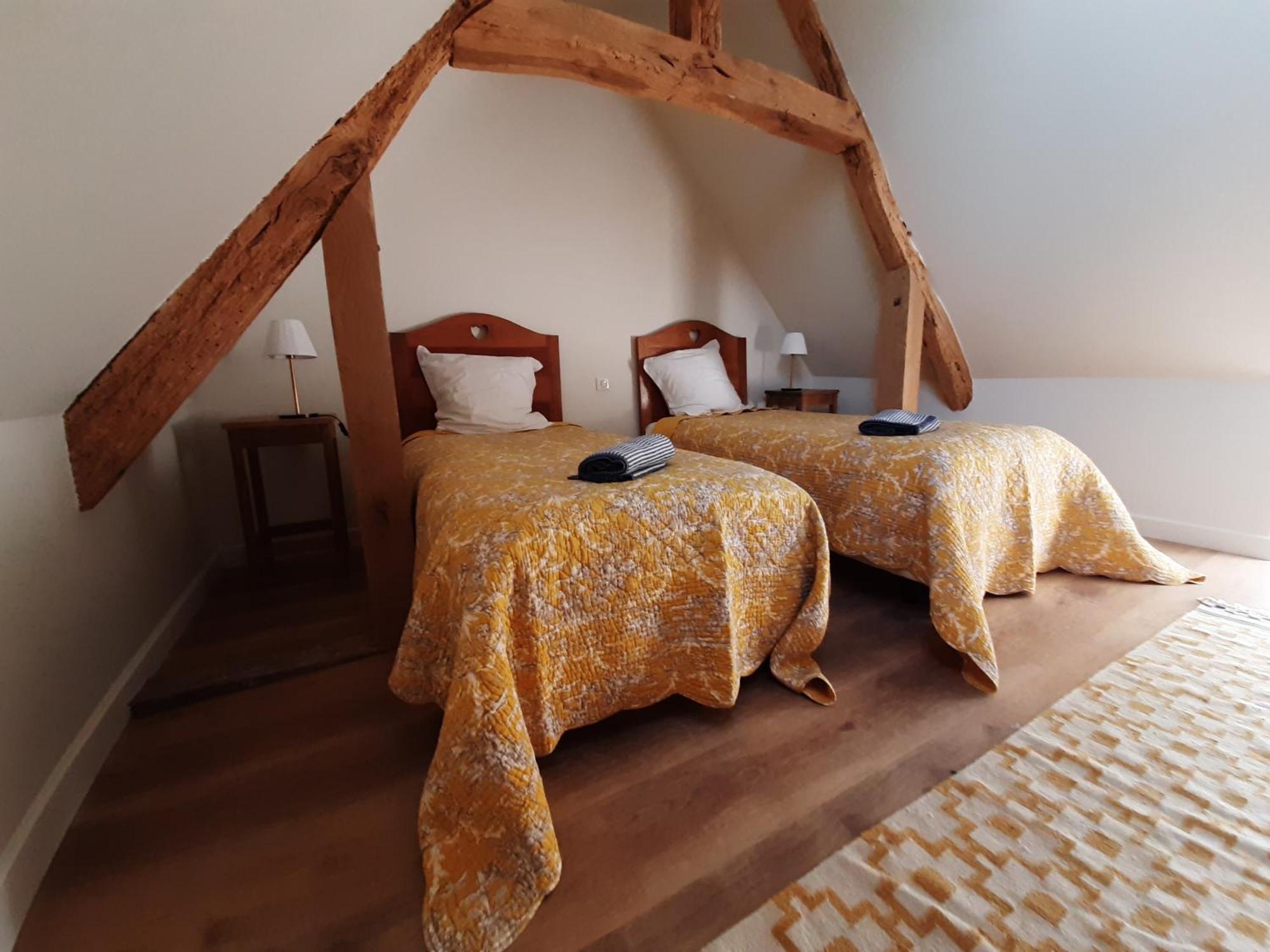 Le Puits Renaissance - De Caractere Et Piscine Chauffee